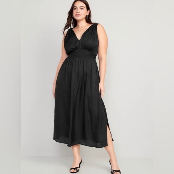 NWT! Black Waist-Defined Tie-Back Satin Maxi Dress - Multiple Sizes 💛 - Picture 4 of 7